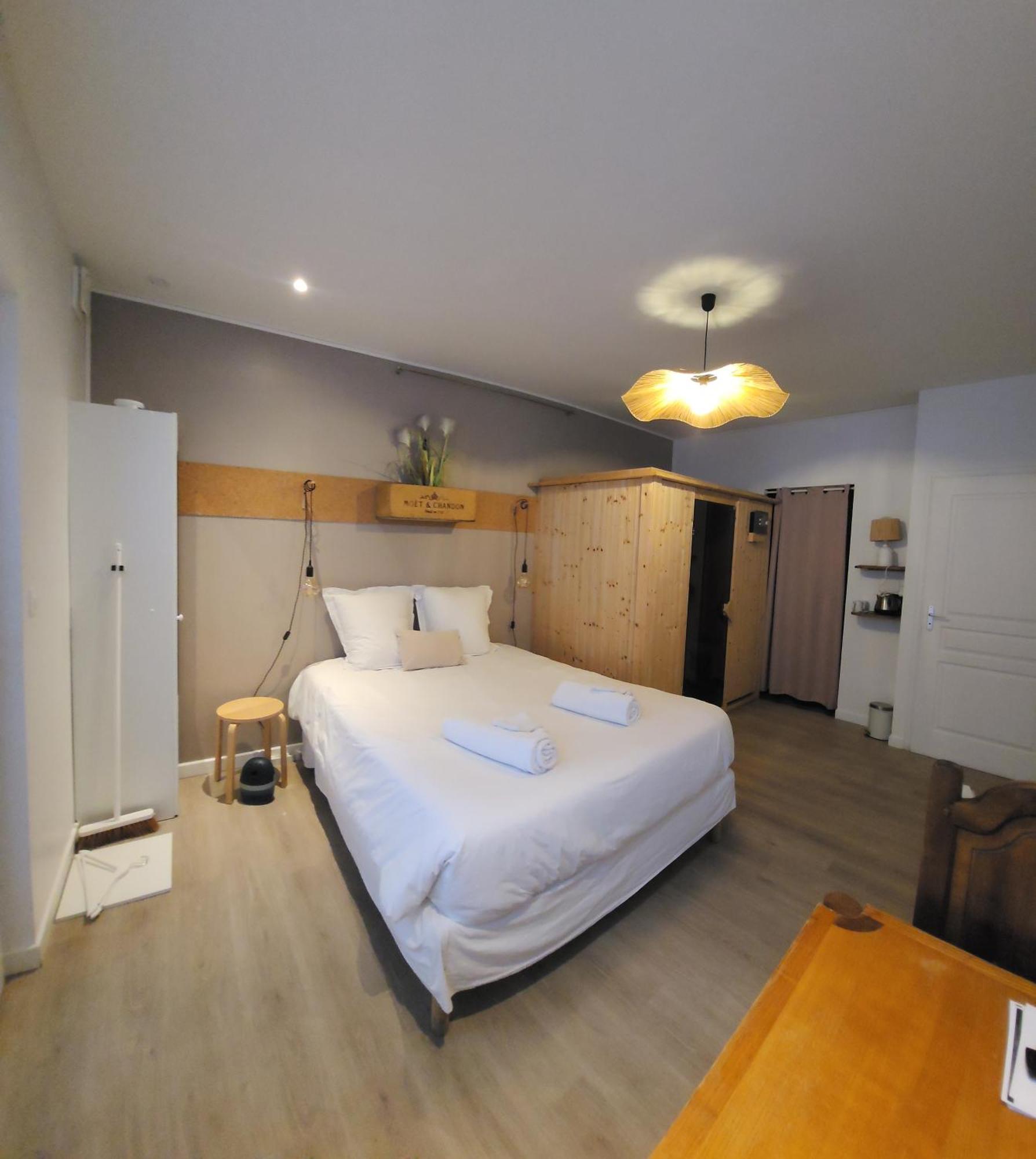 Chambres Privees Hyper-Centre Epernay Lit 160X200Cm Exterior photo
