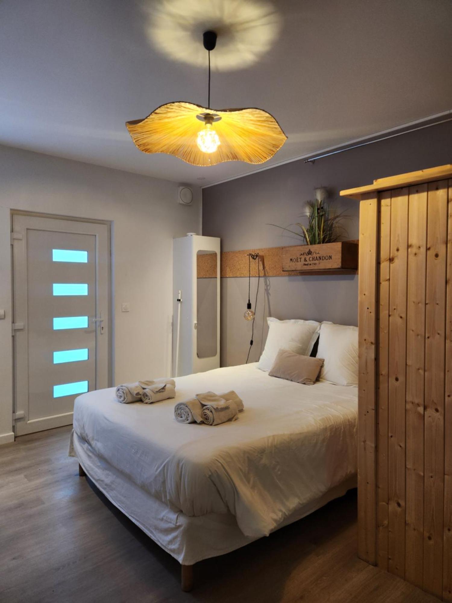 Chambres Privees Hyper-Centre Epernay Lit 160X200Cm Exterior photo