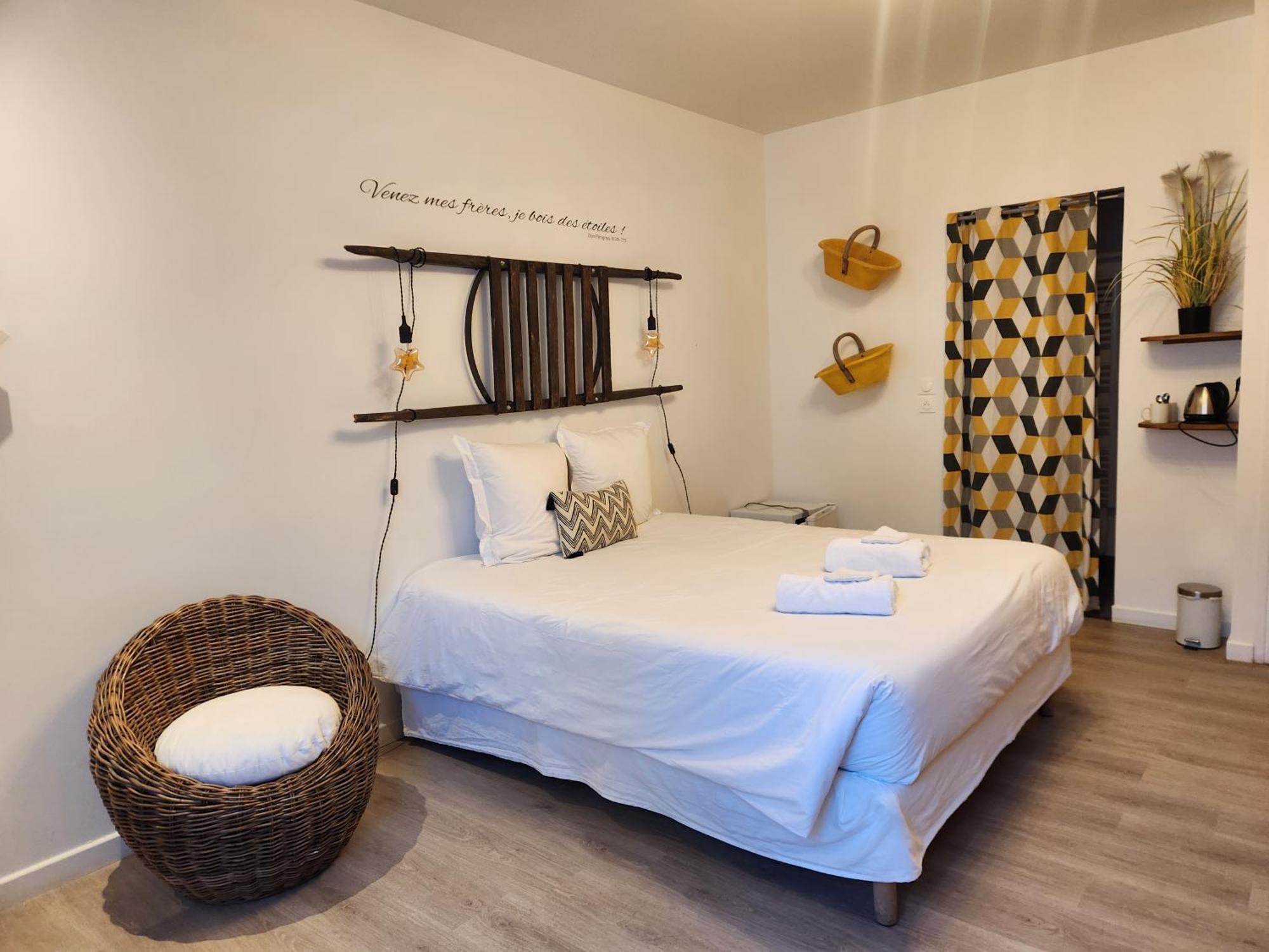 Chambres Privees Hyper-Centre Epernay Lit 160X200Cm Exterior photo