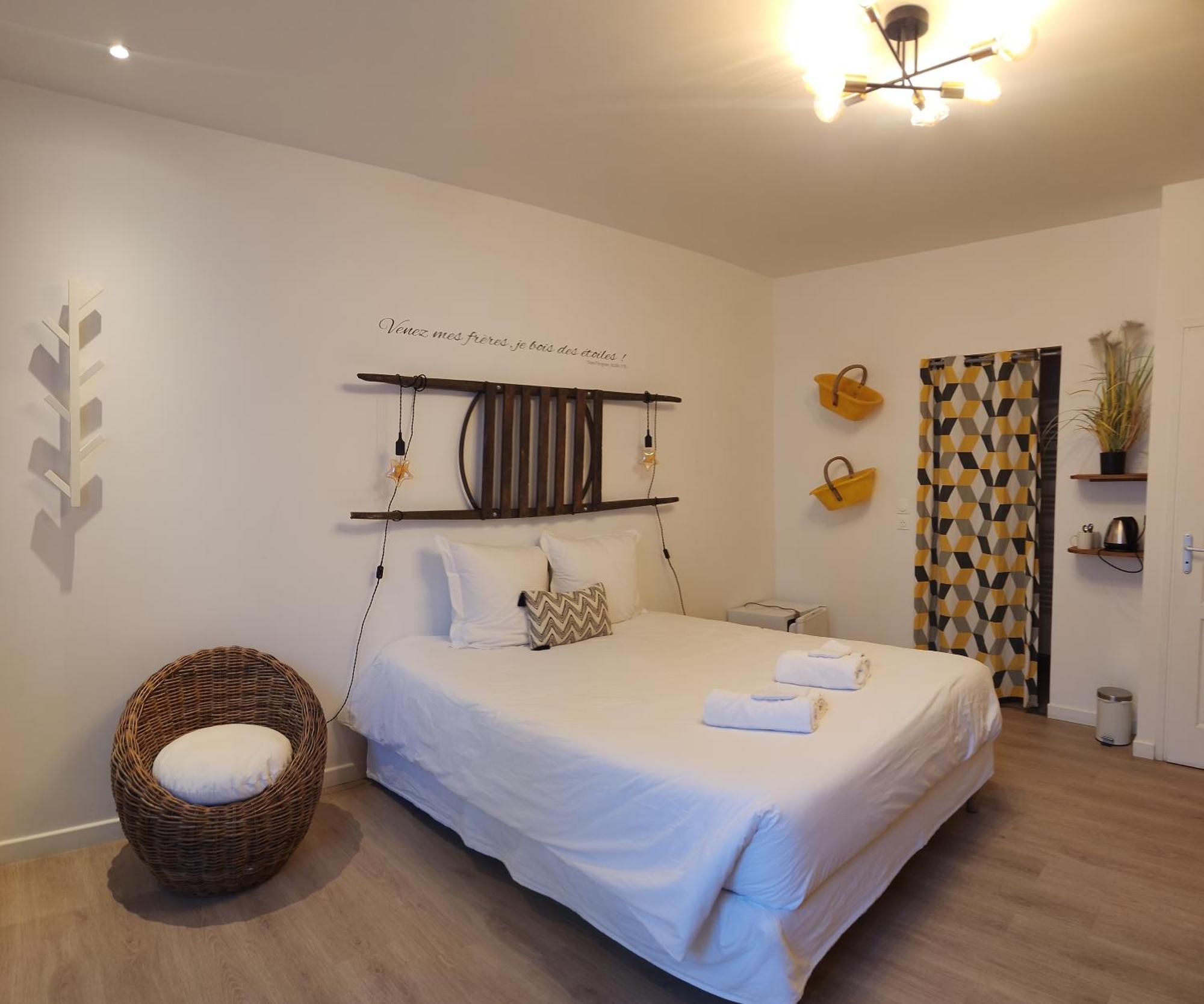 Chambres Privees Hyper-Centre Epernay Lit 160X200Cm Exterior photo