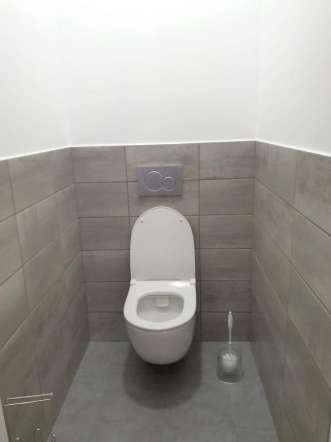 Chambres Privees Hyper-Centre Epernay Lit 160X200Cm Exterior photo